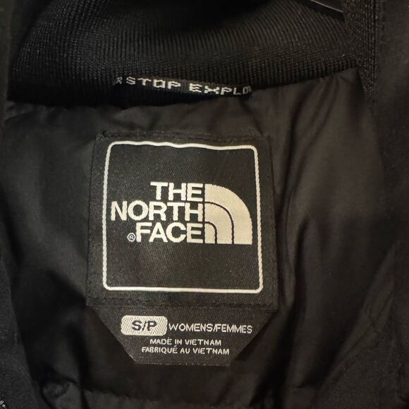 NWOT The North Face Women’s parka - Picture 4 of 12